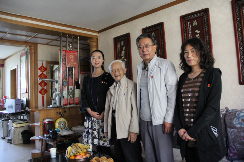 中共青海省第三建筑工程有限公司支部委員會(huì)開(kāi)展&ldquo;走訪慰問(wèn)暖人心，紅色精神永傳承&rdquo;活動(dòng)