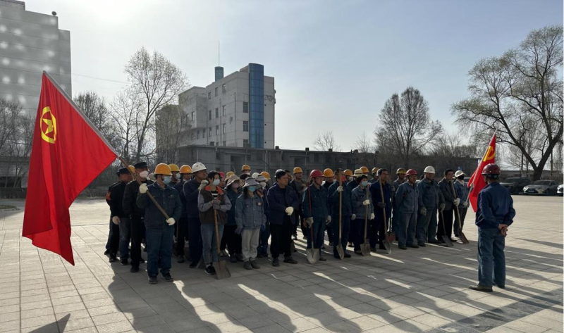 物產(chǎn)工投公司基層黨支部和公司團(tuán)支部聯(lián)合開展&ldquo;共筑家園 正植有你&rdquo;主題黨日、團(tuán)日活動(dòng)