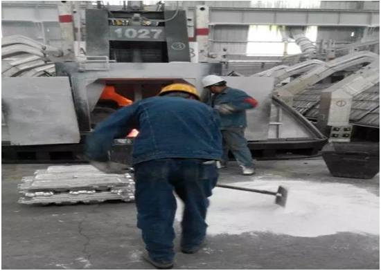 加強(qiáng)法治觀念、保障安全生產(chǎn)  嚴(yán)抓細(xì)管助推電解鋁安全生產(chǎn)新局面