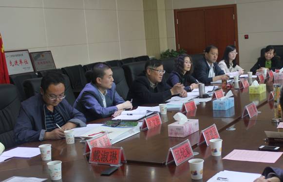 協(xié)調(diào)對接，有序推進(jìn)保稅物流中心項目建設(shè)